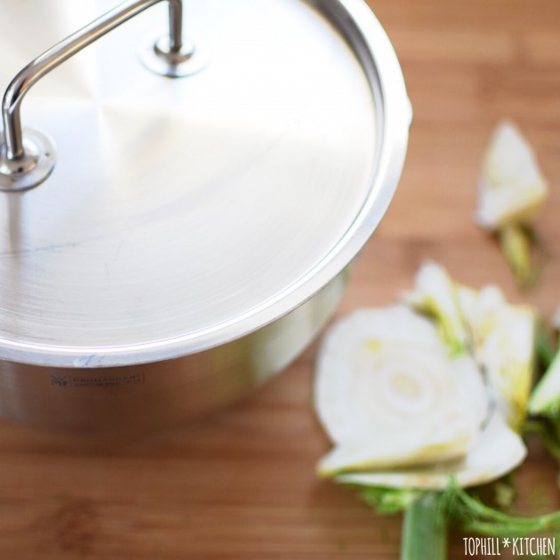 Fenchel in Schüssel ziehen lassen