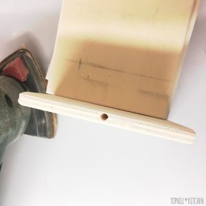 Geschliffene Holzbrettchen für Pflanzenstecker